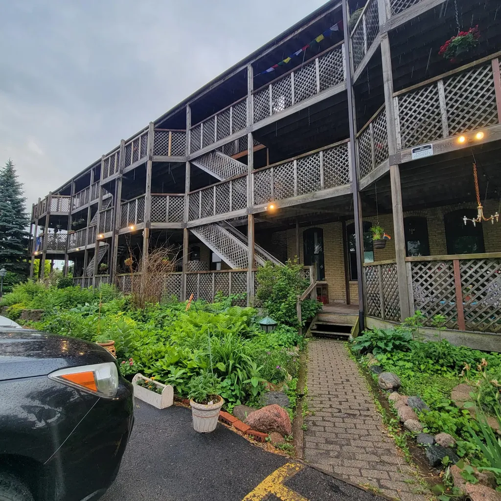 326 E 18th Street Minneapolis MN 55404