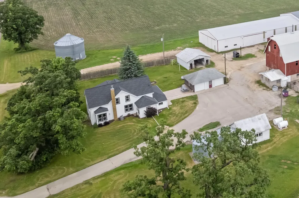 W22882 Little Tamarack Road Galesville WI 54630