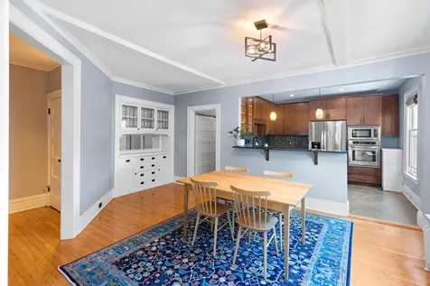 2011 Emerson Avenue S Minneapolis MN 55405