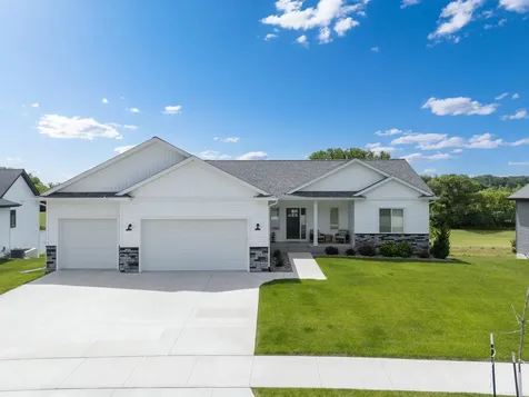 1892 Hadley Hills Drive NE Rochester MN 55906