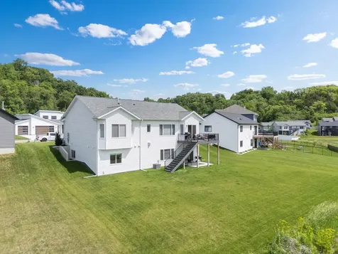 1892 Hadley Hills Drive NE Rochester MN 55906