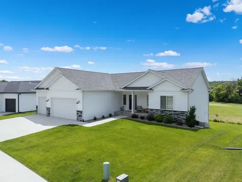 1892 Hadley Hills Drive NE Rochester MN 55906