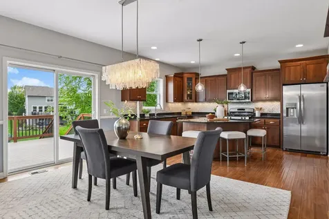 2715 Fieldstone Drive Victoria MN 55386