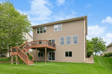 2715 Fieldstone Drive Victoria MN 55386