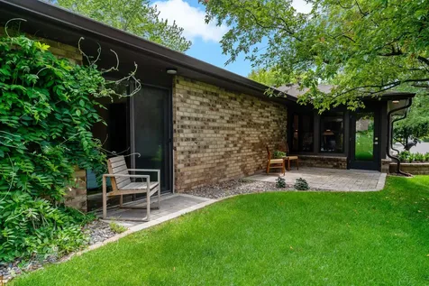 95 Holly Lane N Plymouth MN 55447