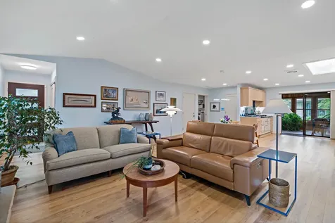 95 Holly Lane N Plymouth MN 55447