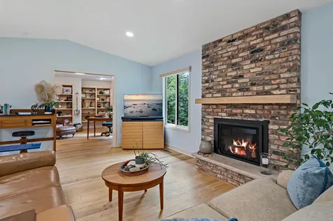 95 Holly Lane N Plymouth MN 55447