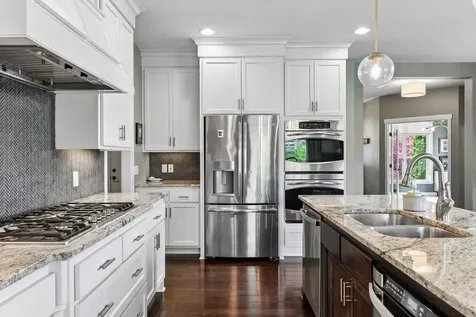 264 Benton Avenue Wayzata MN 55391