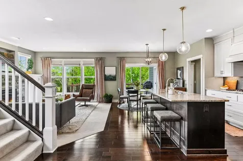 264 Benton Avenue Wayzata MN 55391