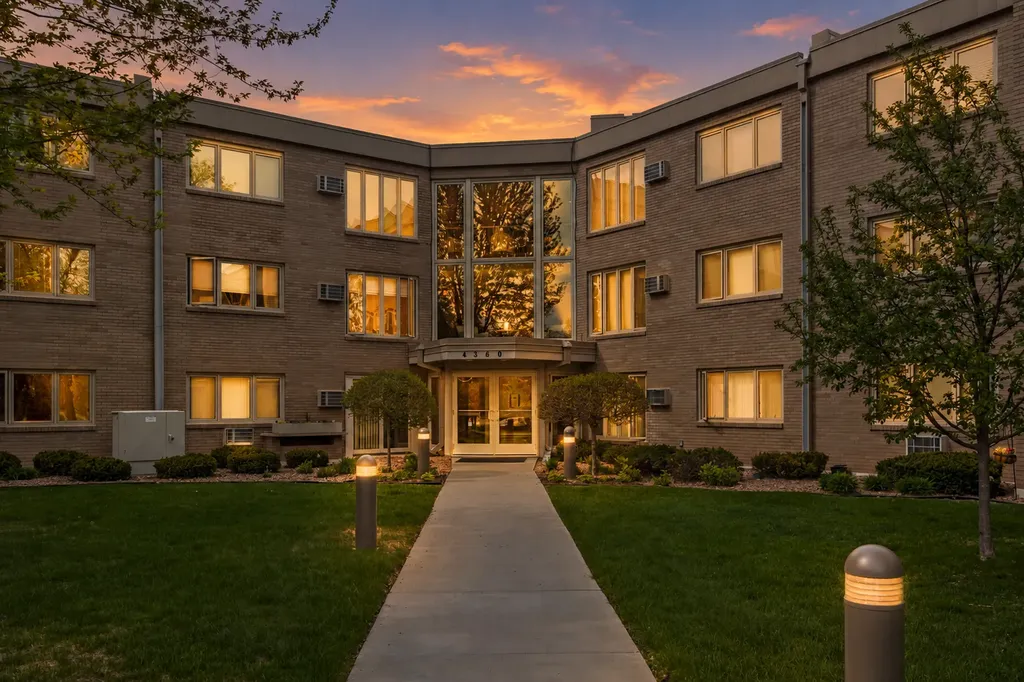 4360 Brookside Court Edina MN 55436