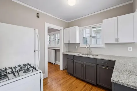 387 Cretin Avenue S Saint Paul MN 55105