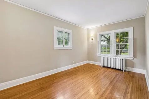 387 Cretin Avenue S Saint Paul MN 55105