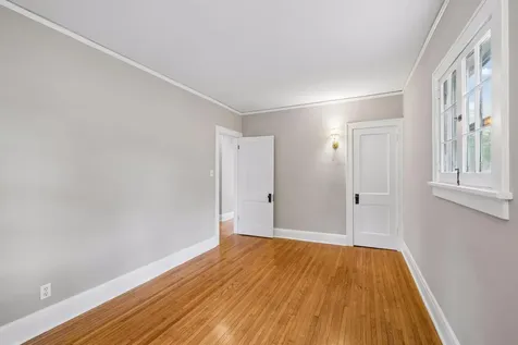 387 Cretin Avenue S Saint Paul MN 55105