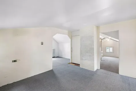 387 Cretin Avenue S Saint Paul MN 55105