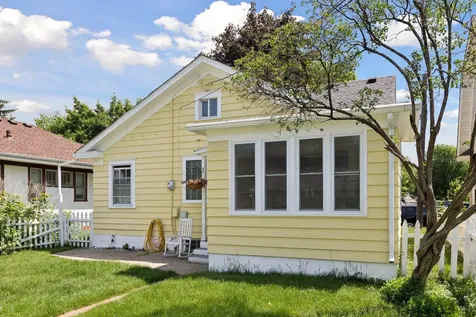 387 Cretin Avenue S Saint Paul MN 55105
