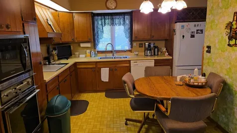 511 S Mccornell Avenue Parkers Prairie MN 56361