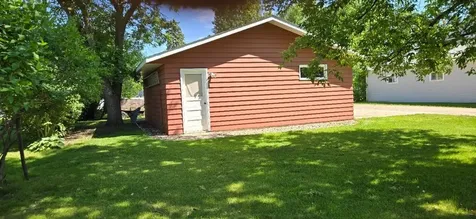 511 S Mccornell Avenue Parkers Prairie MN 56361