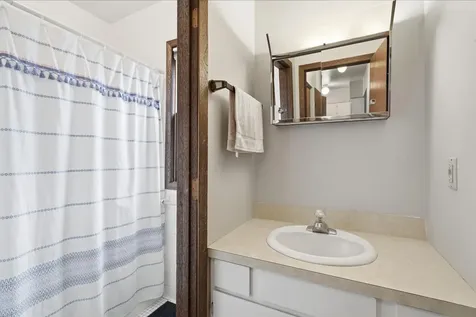 2303 22nd Avenue S Minneapolis MN 55404