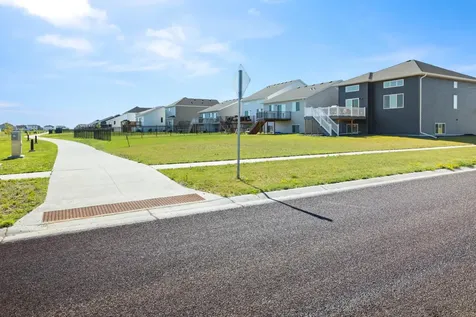 6381 Saint Ann Avenue Horace ND 58047