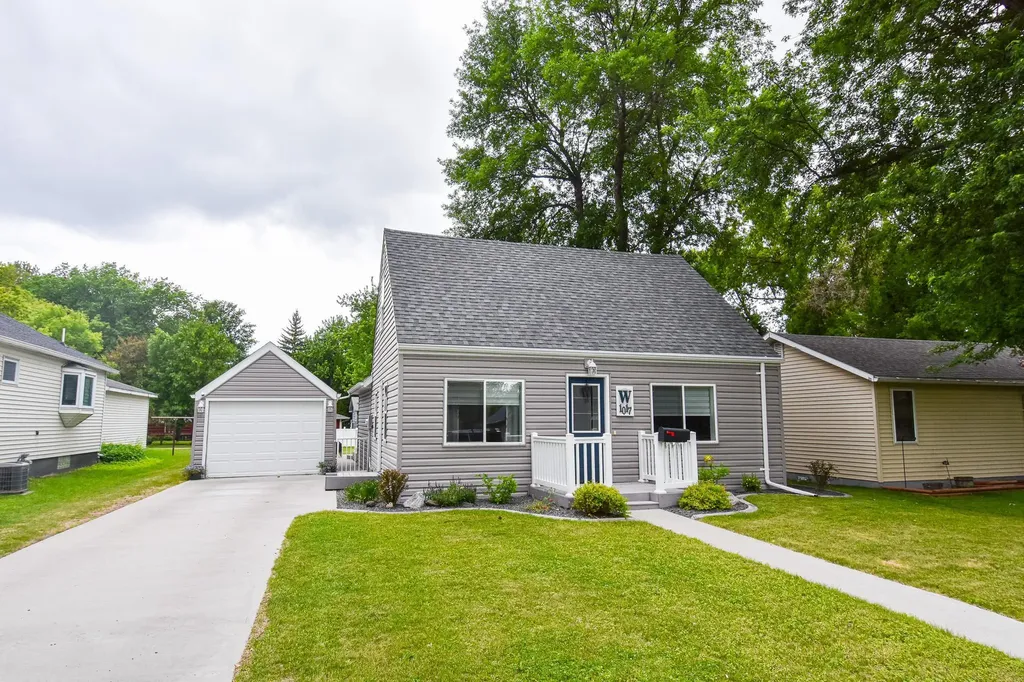 1017 Duluth Avenue N Thief River Falls MN 56701