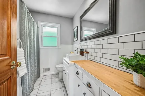 4922 Washington Street NE Columbia Heights MN 55421