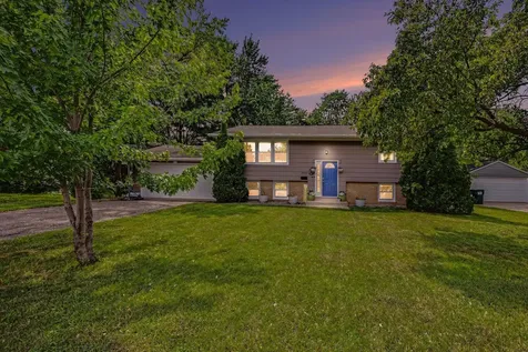 4922 Washington Street NE Columbia Heights MN 55421
