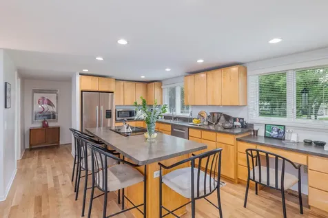 2191 Edgcumbe Road Saint Paul MN 55116