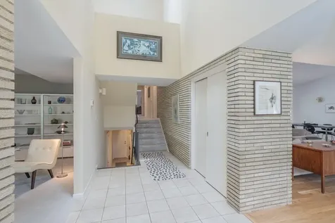 2191 Edgcumbe Road Saint Paul MN 55116