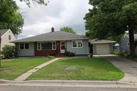 626 Oak Street Breckenridge MN 56520