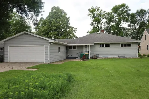 626 Oak Street Breckenridge MN 56520