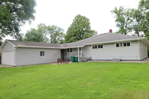 626 Oak Street Breckenridge MN 56520