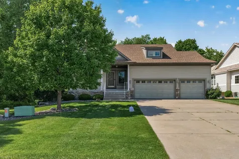 1711 140th Avenue NE Andover MN 55304