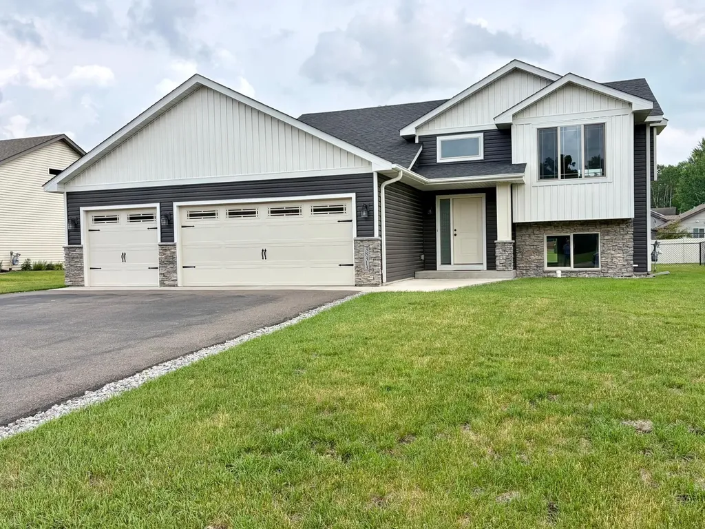 38313 Harder Avenue North Branch MN 55056