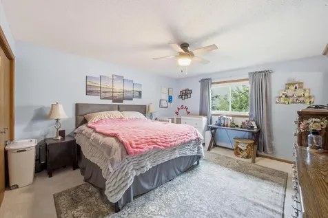 2914 S Bay Drive S Fargo ND 58103
