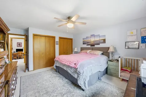2914 S Bay Drive S Fargo ND 58103