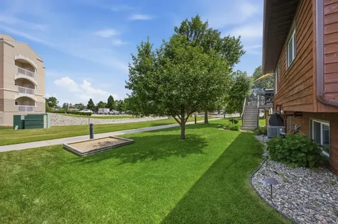 2914 S Bay Drive S Fargo ND 58103