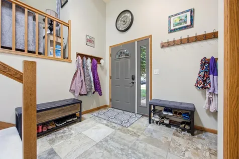 2914 S Bay Drive S Fargo ND 58103