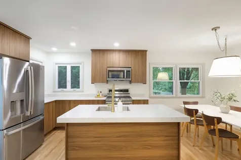 2911 Troseth Road Roseville MN 55113