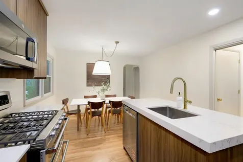 2911 Troseth Road Roseville MN 55113