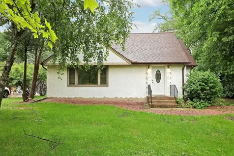 2911 Troseth Road Roseville MN 55113