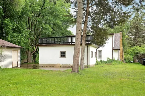2911 Troseth Road Roseville MN 55113