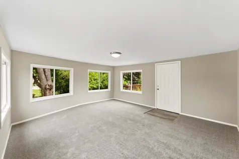8009 Vincent Circle N Brooklyn Park MN 55444