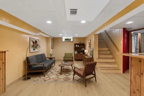 1806 Montana Avenue E Saint Paul MN 55119