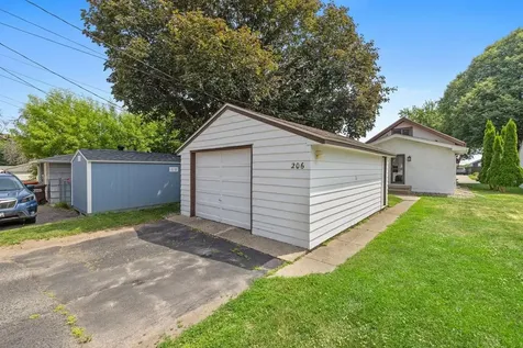 206 14th Avenue S South Saint Paul MN 55075