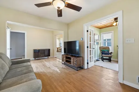 206 14th Avenue S South Saint Paul MN 55075