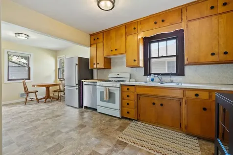 206 14th Avenue S South Saint Paul MN 55075