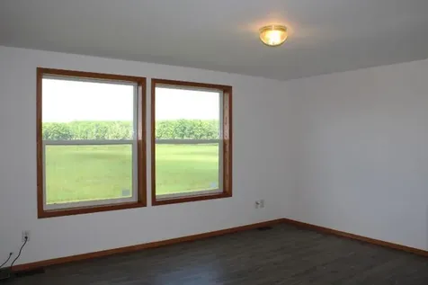 3186 Harbor Street Isle MN 56342