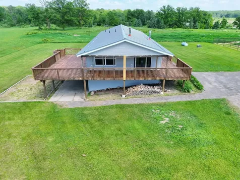 3186 Harbor Street Isle MN 56342