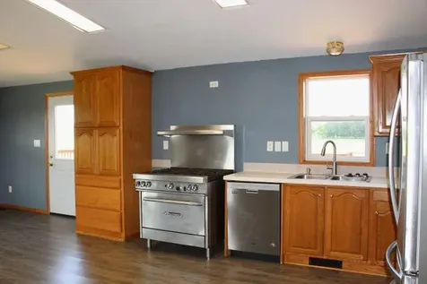 3186 Harbor Street Isle MN 56342