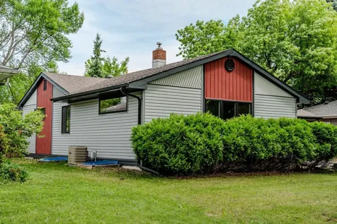 1328 18th Avenue S Moorhead MN 56560